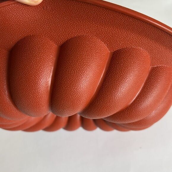 Smartware Silicon Bakewear Round Bundt Pan Never Used - Picture 4 of 5